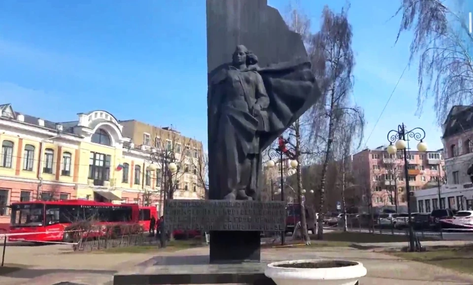 Житель Калуги осквернил Вечный огонь в сквере Медсестер.