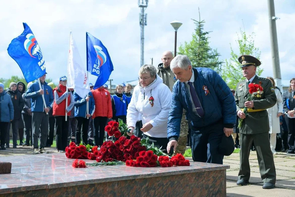 С 1985 года огонь зажигался только по памятным датам.