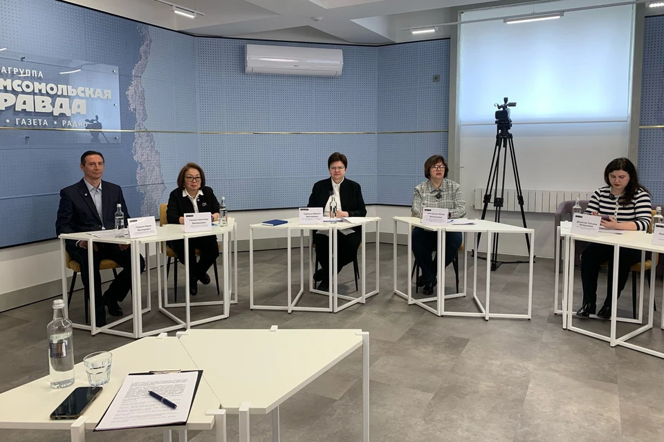 На круглом столе в Комсомольской правде обсудили актуальность тем семинара. Фото: АО «СТРАХОВАЯ КОМПАНИЯ «СОГАЗ-МЕД»