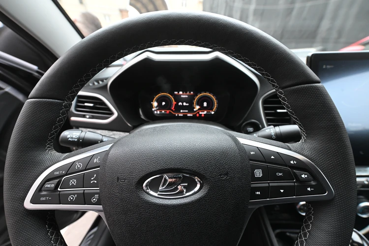 АВТОВАЗ предупредил владельцев автомобилей LADA о возможном мошенничестве