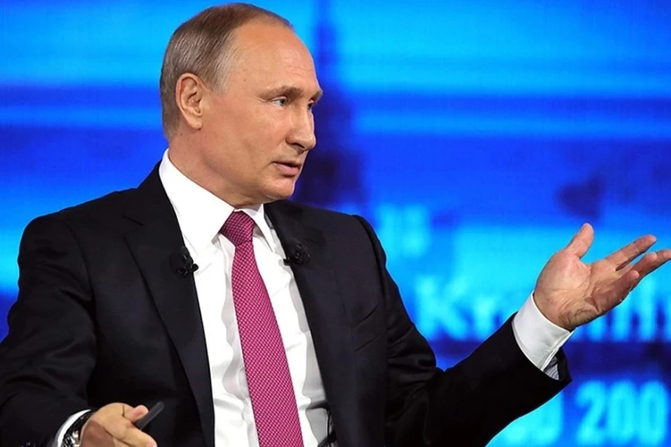 Владимир Путин приехал в Музей Победы на марафон «Знание. Первые»
