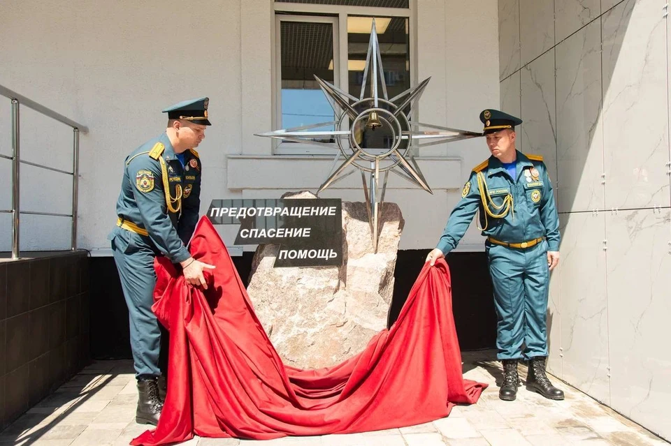 Монумент открыли в День пожарной охраны. Фото - тг-канал Антона Тицкого