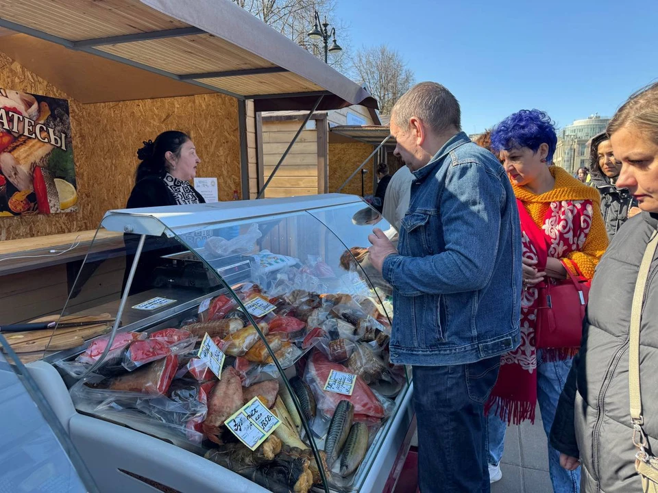 Свою продукцию на фестиваль привезли 20 регионов России. Фото: Любовь ХОЛОПОВА