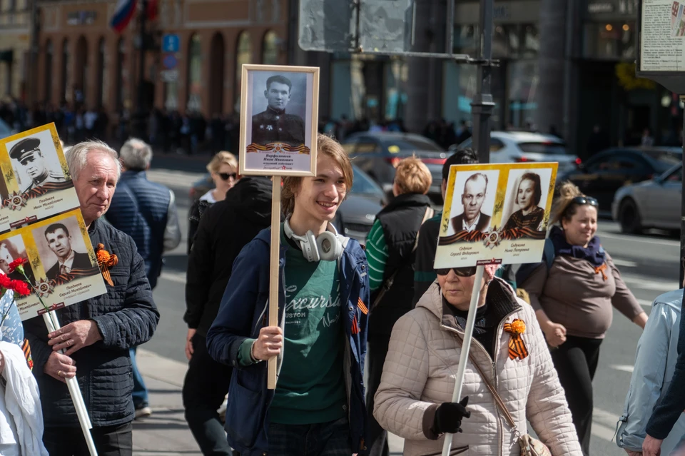Бессмертный полк зарегистрировал эмблему для акции ко Дню Победы