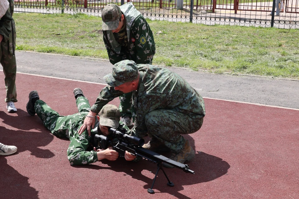 Донские пограничники провели смотр-конкурс среди старшеклассников. Фото: ПУ ФСБ по Ростовской области