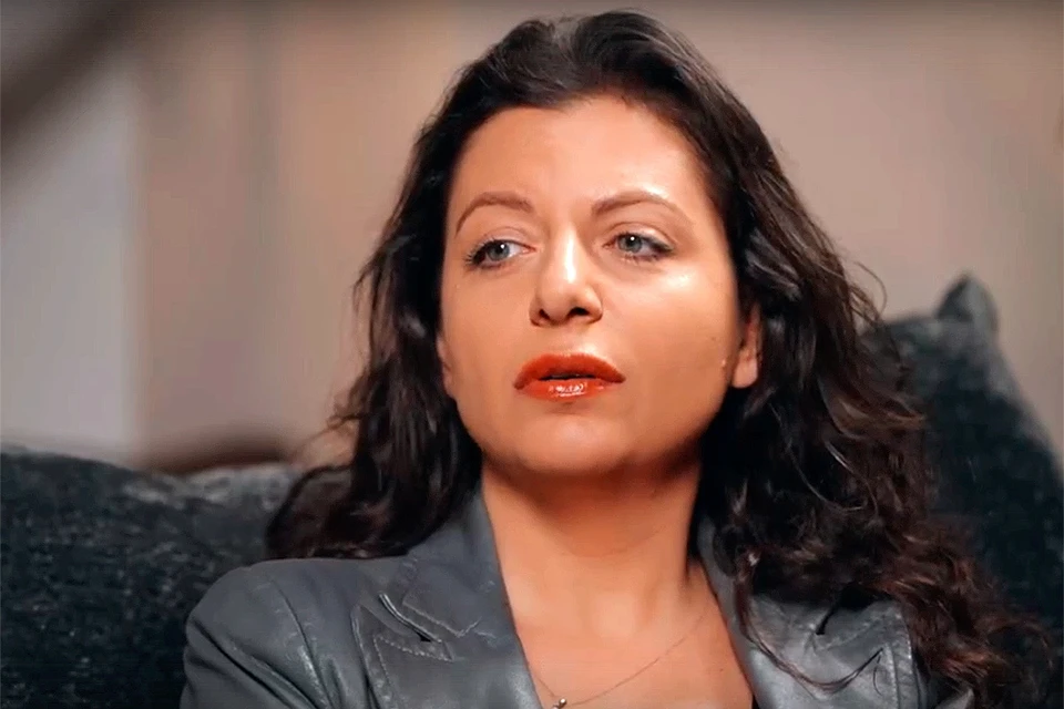 Главный редактор RT Маргарита Симоньян рассказала, как ей удается держаться в столь сложный период, и как болезнь Тиграна переживают пять его детей.