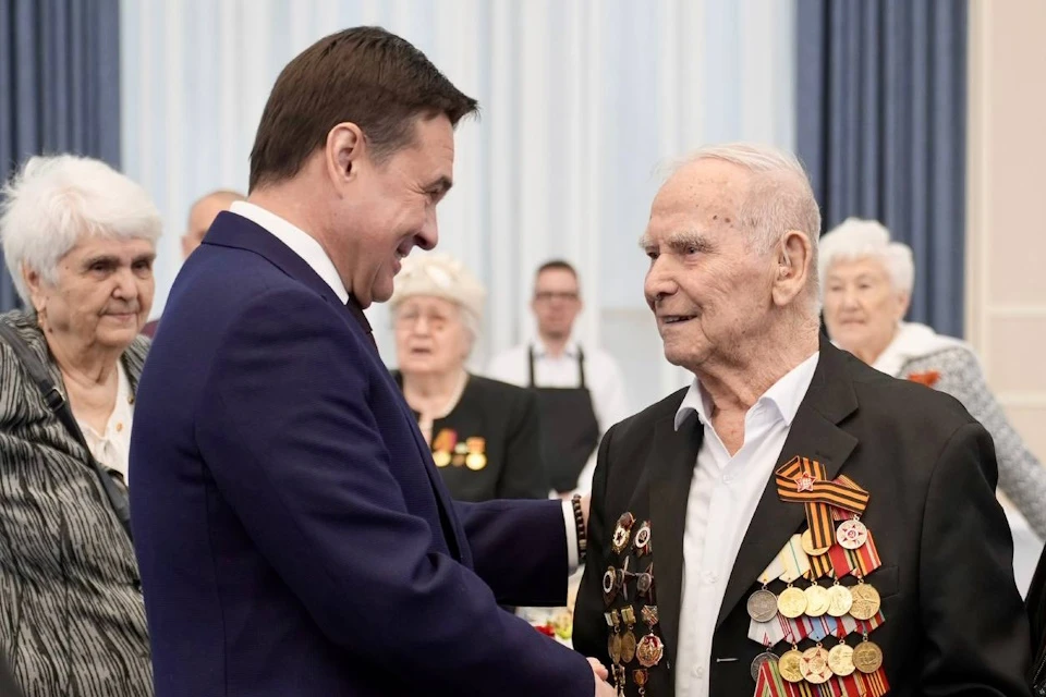 Губернатор Подмосковья Воробьев поздравил россиян с юбилеем Победы Фото: телеграм-канал Андрея Воробьева