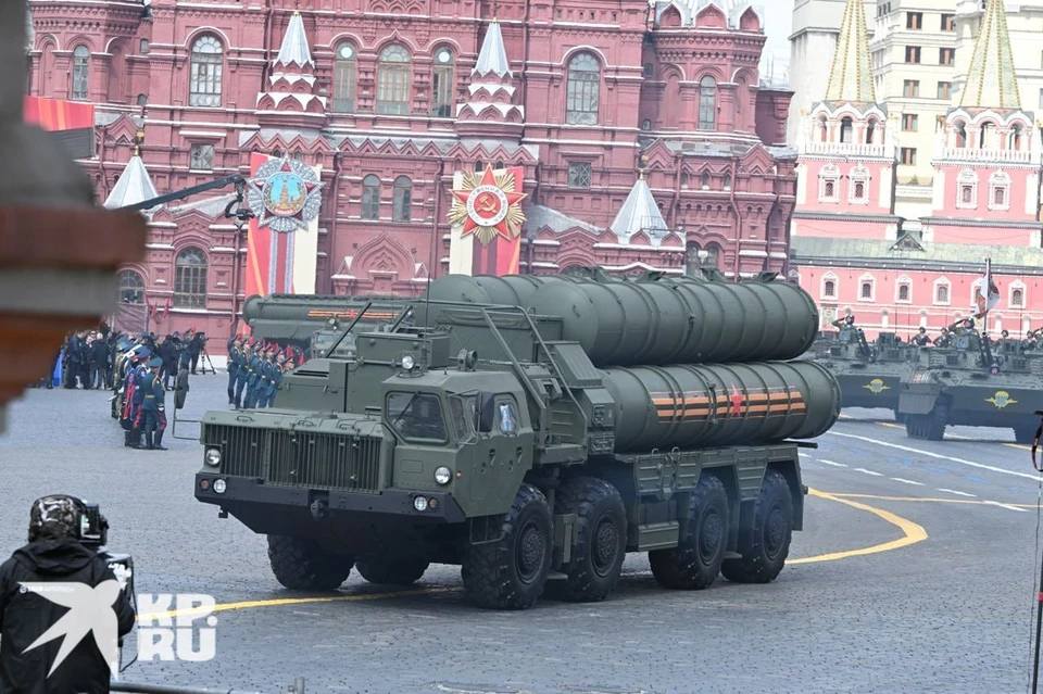 Guardian: парад Победы в Москве может еще больше напугать Европу
