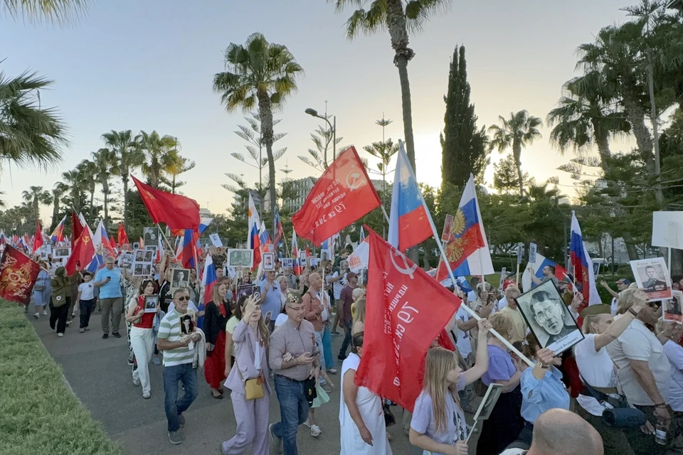 На традиционную акцию «Бессмертный полк» вышли более 10 тысяч человек.