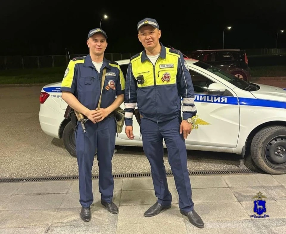 Полицейские сопроводили автомобиль с роженицей до приемного покоя