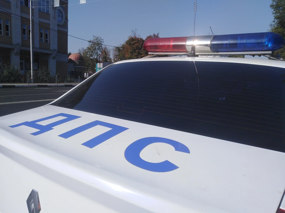 В Белгородской области двое подростков на самокате пострадали под колесами иномарки