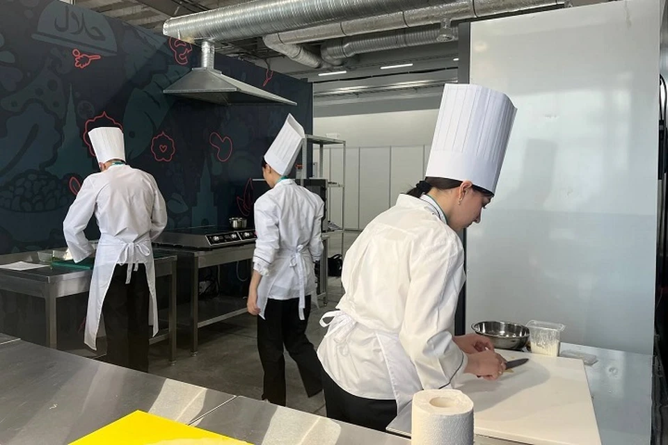 За процессом приготовления может наблюдать любой желающий.