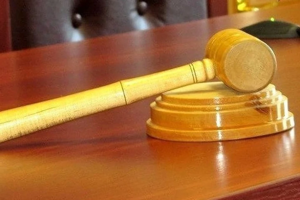 Суд изменил формулировку увольнения экс-главы поселка Солнечный