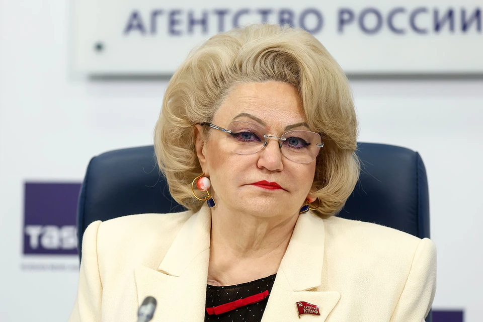 Глава комитета Госдумы по защите семьи, Нина Останина. Фото: Сергей Булкин/ТАСС