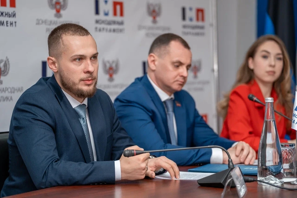 По словам министра молодежной политики ДНР Кирилла Макарова, это реальный конкурс - с высоким уровнем требований и большой ответственностью. Фото: МГЕР ДНР