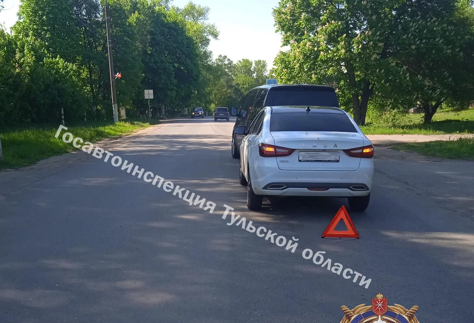 Пенсионерка сама попала под колеса и спровоцировала ДТП в Богородицке Тульской области