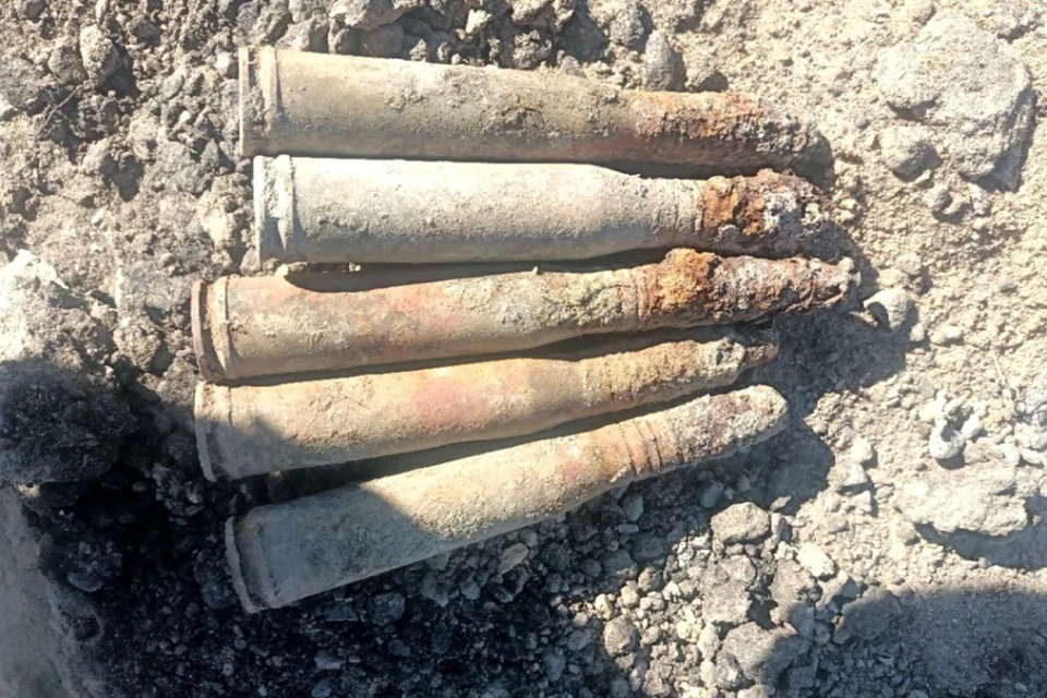 Снаряды вывезли на специализированный полигон в Ленинградской области.