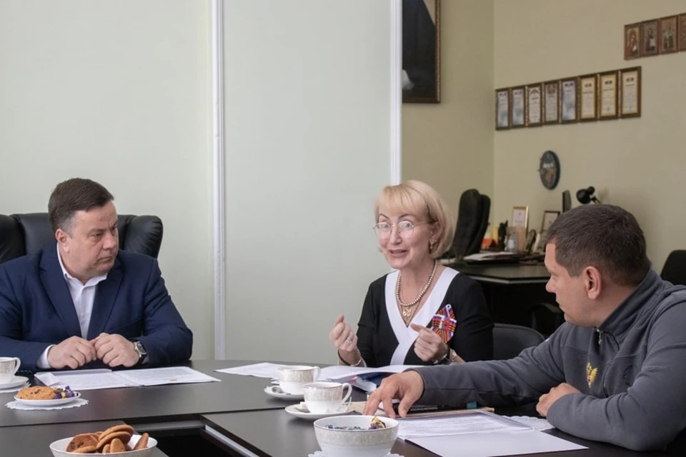 В ДНР обсудили привлечение жен участников СВО в образовательную деятельность. Фото: ТГ/Кузьмин