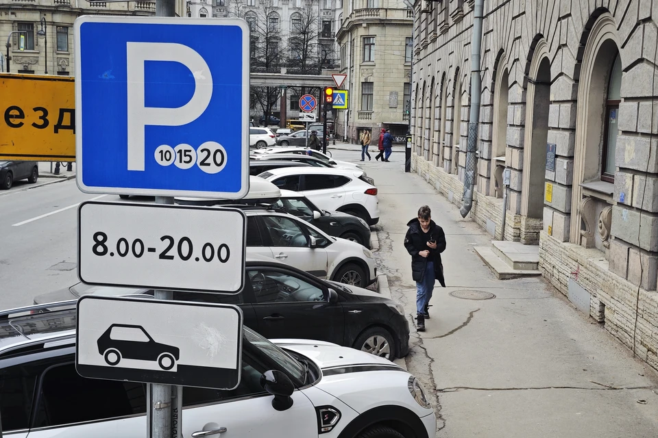 Ищущие работу тюменцы смотрят не столько на зарплату, сколько на бесплатную парковку