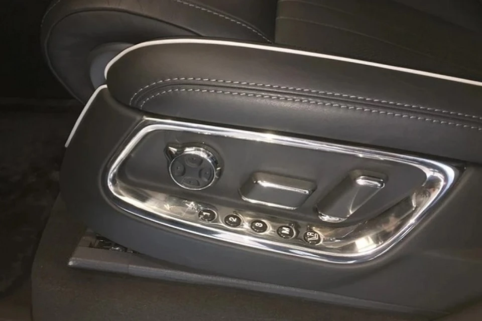 Продать смогли только два автомобиля Lada 2008 года
