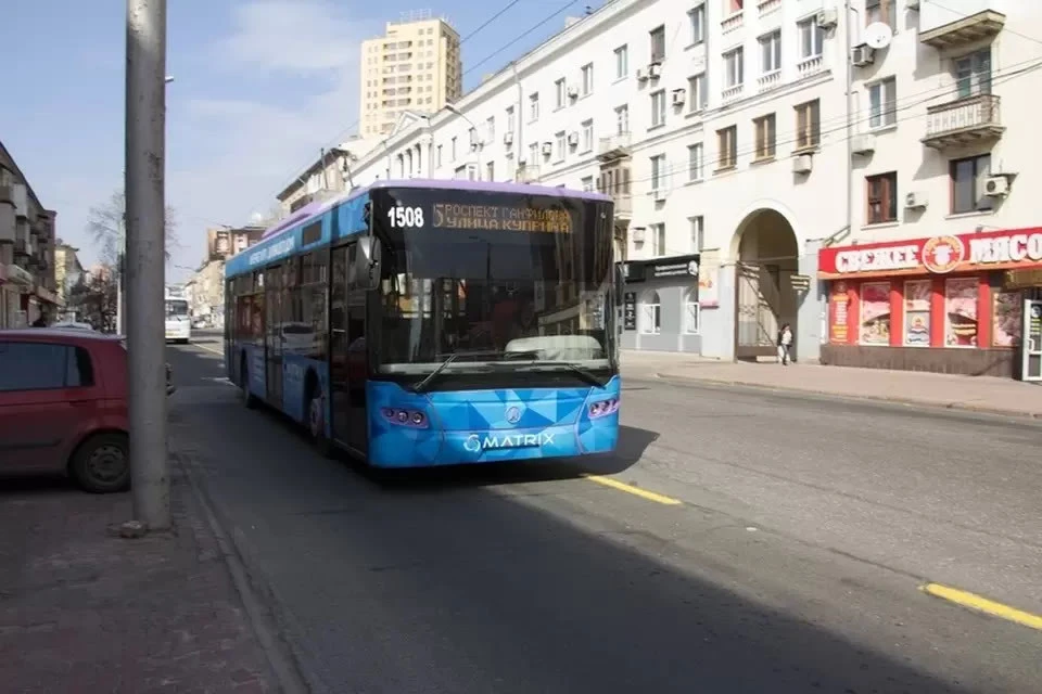 В Донецке шаг за шагом приводят в порядок каждый район, учитывая пожелания жителей города