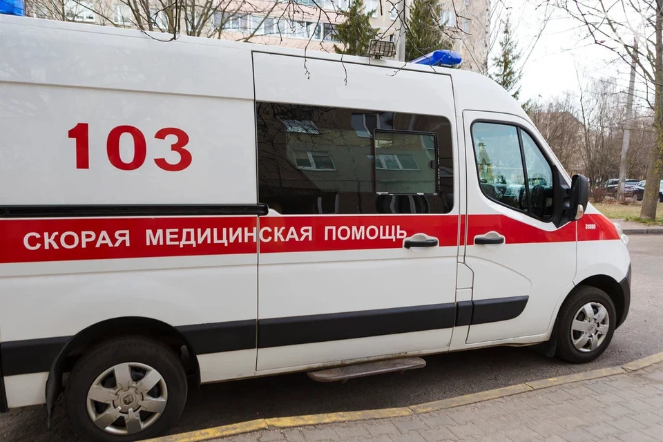 В Гродно 11-летняя играла с друзьями и ударилась головой о незакрепленную бетонную плиту. Снимок носит иллюстративный характер.