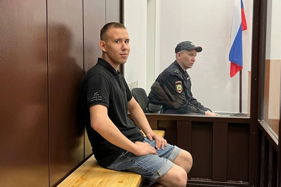 Когда Бобров скрылся с места преступления, он успел избавиться от ножа и других улик.