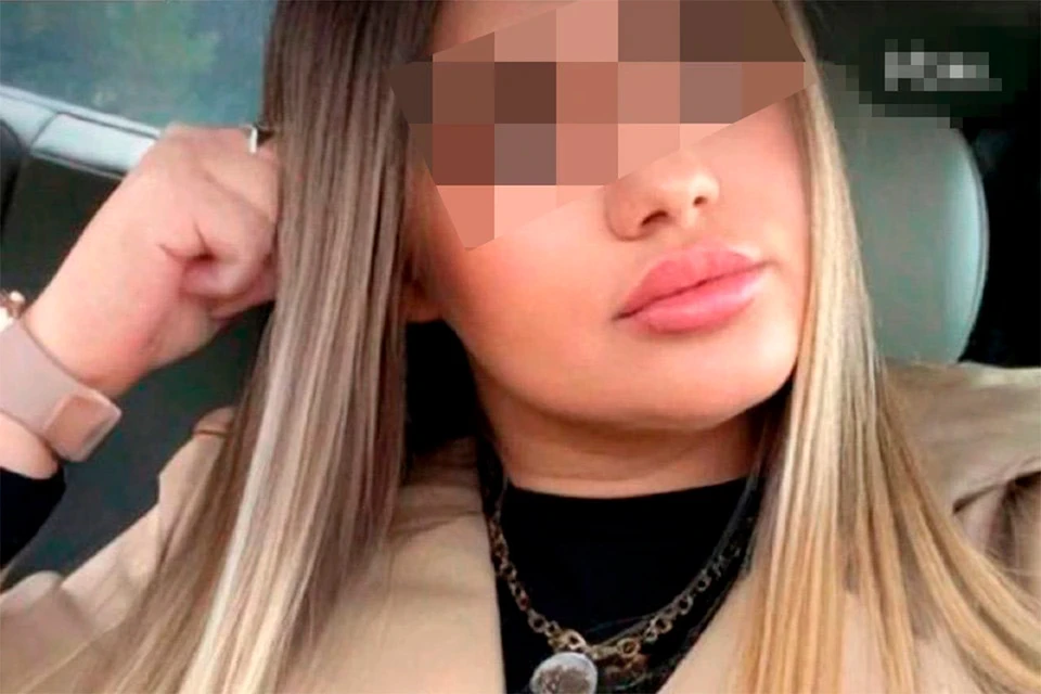 Лариса потратила деньги своего жениха, который был на передовой.