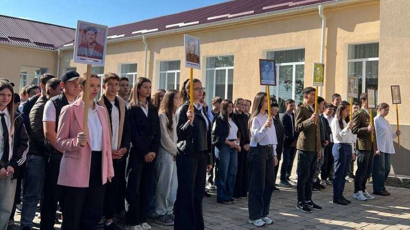 В Гагаузии будут проводить в школах патриотические линейки. Фото:соцсети
