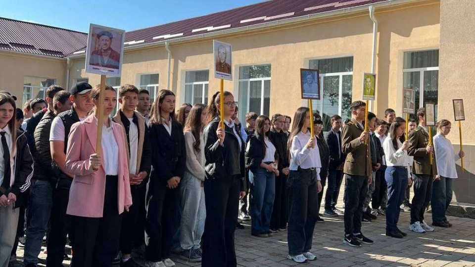 В Гагаузии будут проводить в школах патриотические линейки. Фото:соцсети