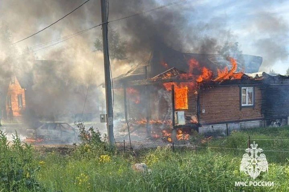 Площадь пожара составила 72 квадратных метра. Фото: МЧС России по РБ.