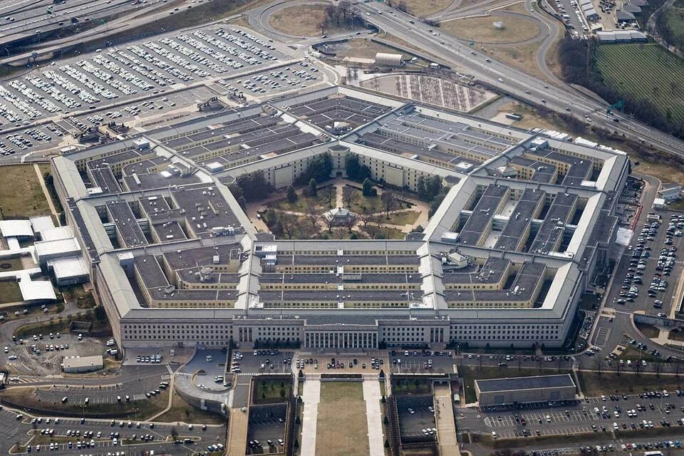 Сотрудника Пентагона арестовали за попытку передачи секретной информации