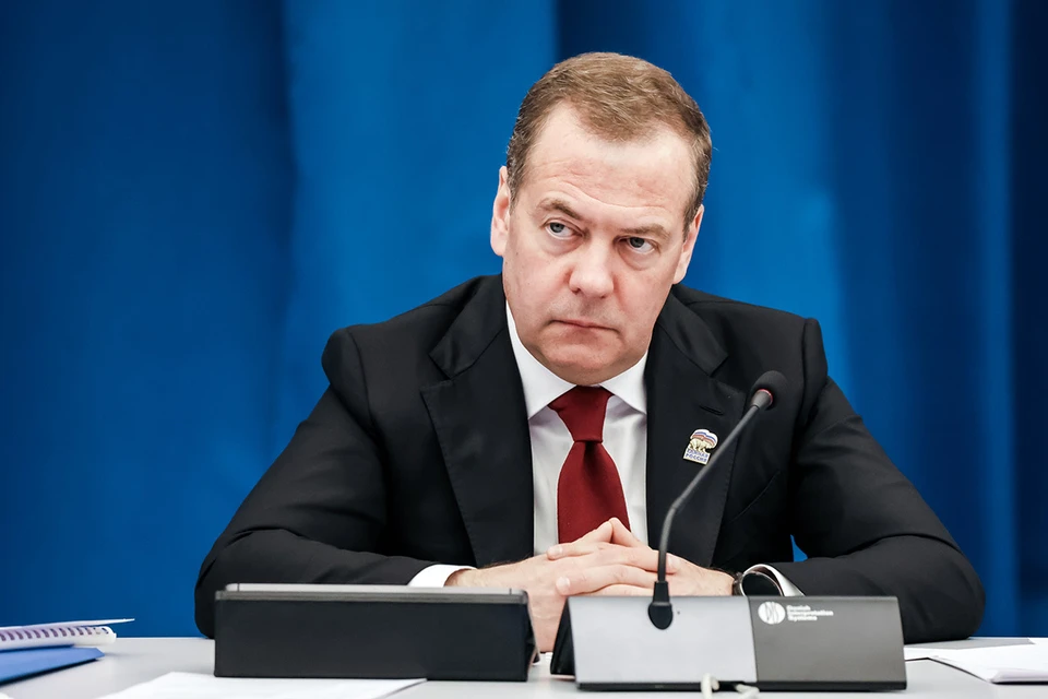 Зампред Совбеза РФ Дмитрий Медведев