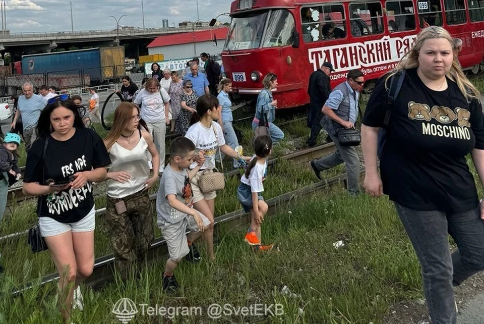 Пассажиры покидали салон в спешке. tg-канал «Свет Екатеринбург»