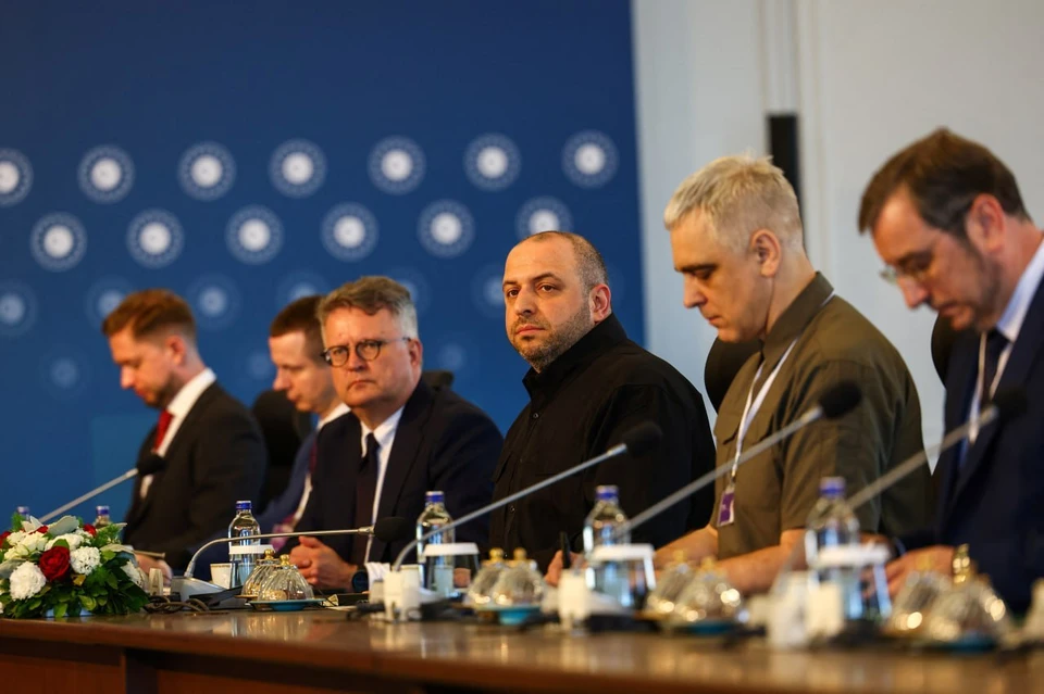 Климов: представители Киева говорят по-русски везде, не только на переговорах