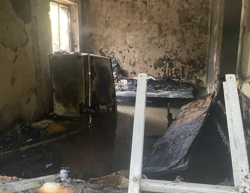 Пожар в пятиэтажном доме вспыхнул на Южном шоссе в Нижнем Новгороде.