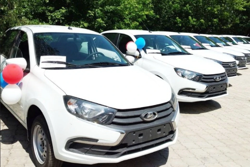 Пострадавшие на производстве жители ДНР начали получать автомобили с ручным управлением. Фото: ОСФР по ДНР