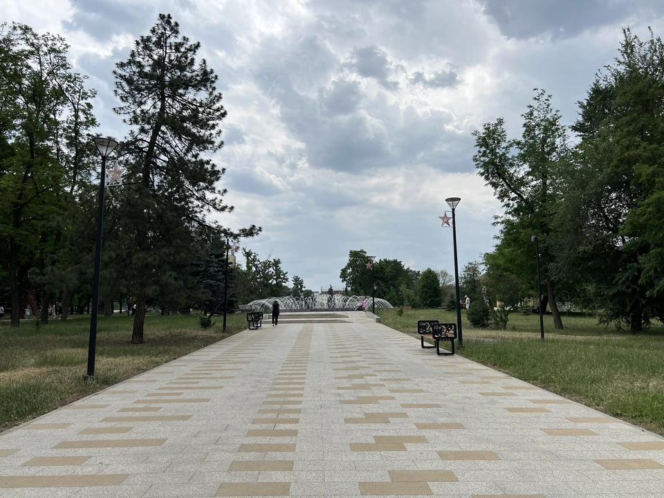 В Луганске синоптики прогнозируют кратковременные дожди и грозы.