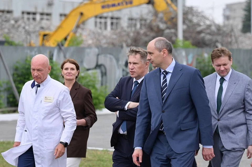 На Урал прибыл Михаил Мурашко. Фото: telegram-канал Дениса Паслера
