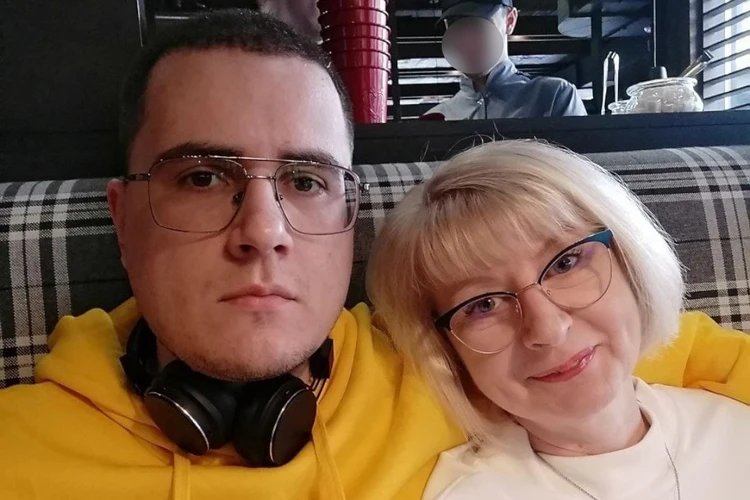 Попал в объектив камеры и исчез: Мать месяц ищет сына, который пропал при загадочных обстоятельствах в Ростове