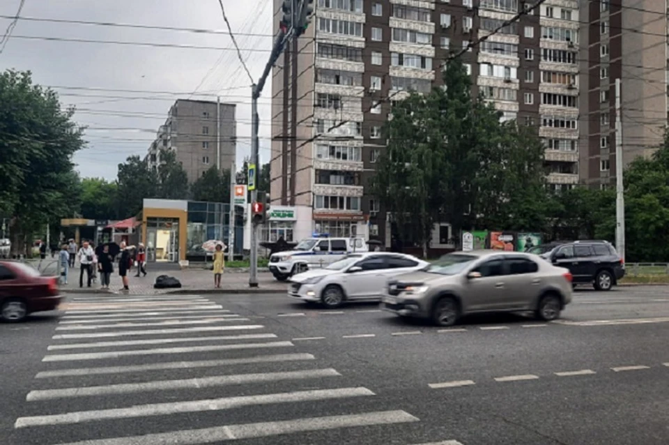 Тело было обнаружено на перекрестке. Фото: пресс-служба СК по Свердловской области