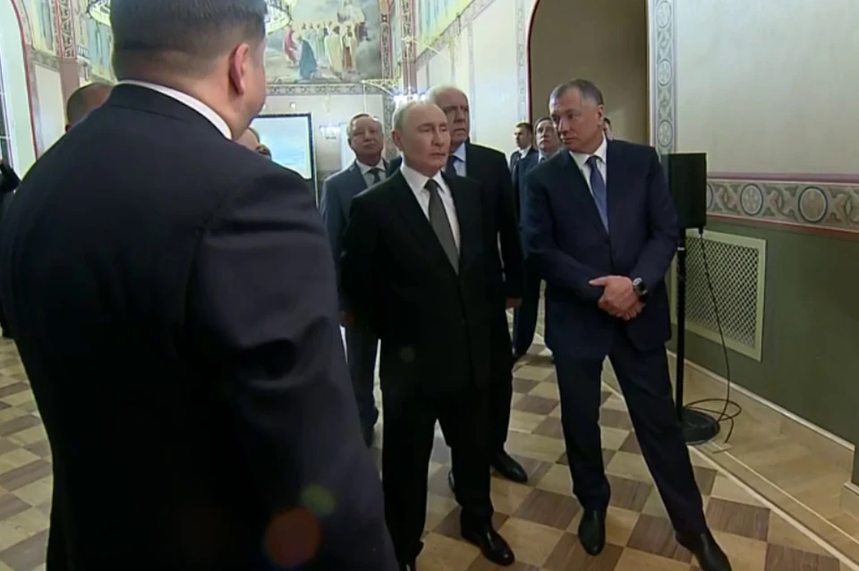 Владимир Путин впервые посетил отреставрированную Консерваторию Римского-Корсакова. Фото: пресс-служба Кремля