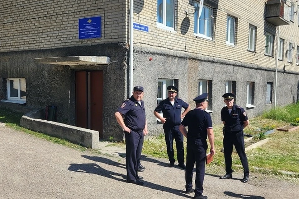 В Иркутском районе в поселке Листвянка открыли новый пункт полиции. Фото: пресс-служба администрации Иркутского района