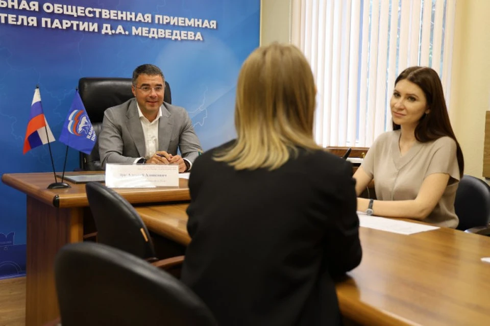 Глава города Тулы провел прием граждан.