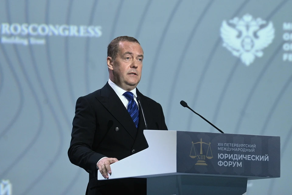 Медведев: Евросоюз мечтает о реванше против России
