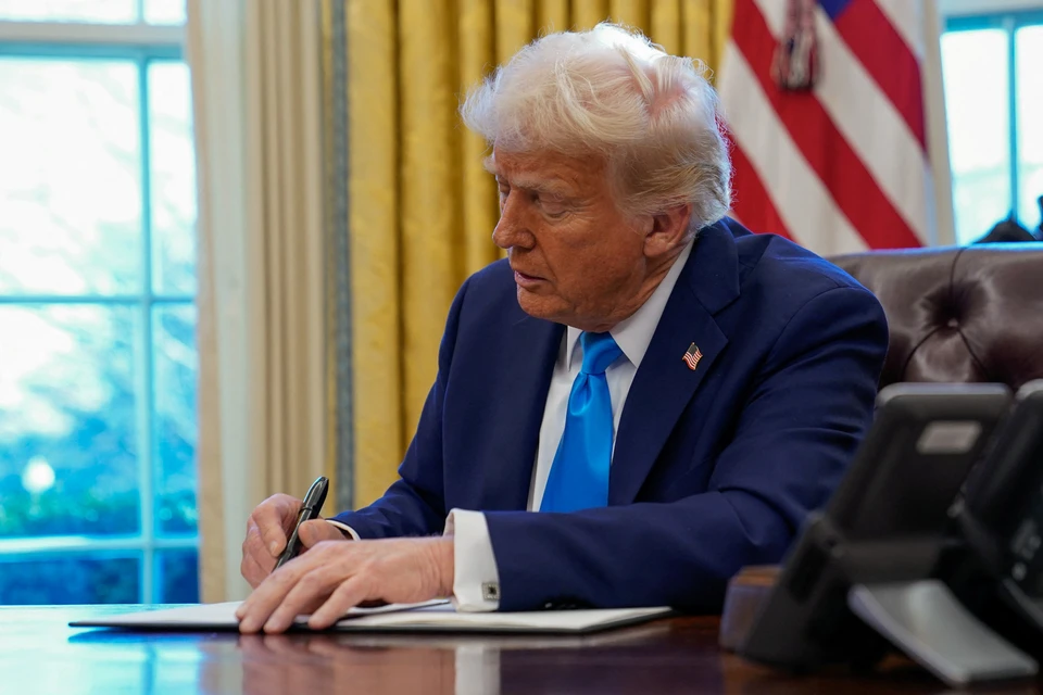 Трамп заявил о подписании торговой сделки с Китаем