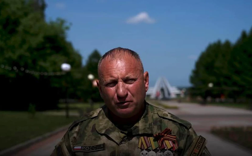 Отставной подполковник милиции и титулованный бодибилдер Сергей Горовой из Юрги пошел на СВО добровольцем, несмотря на бронь от мобилизации.