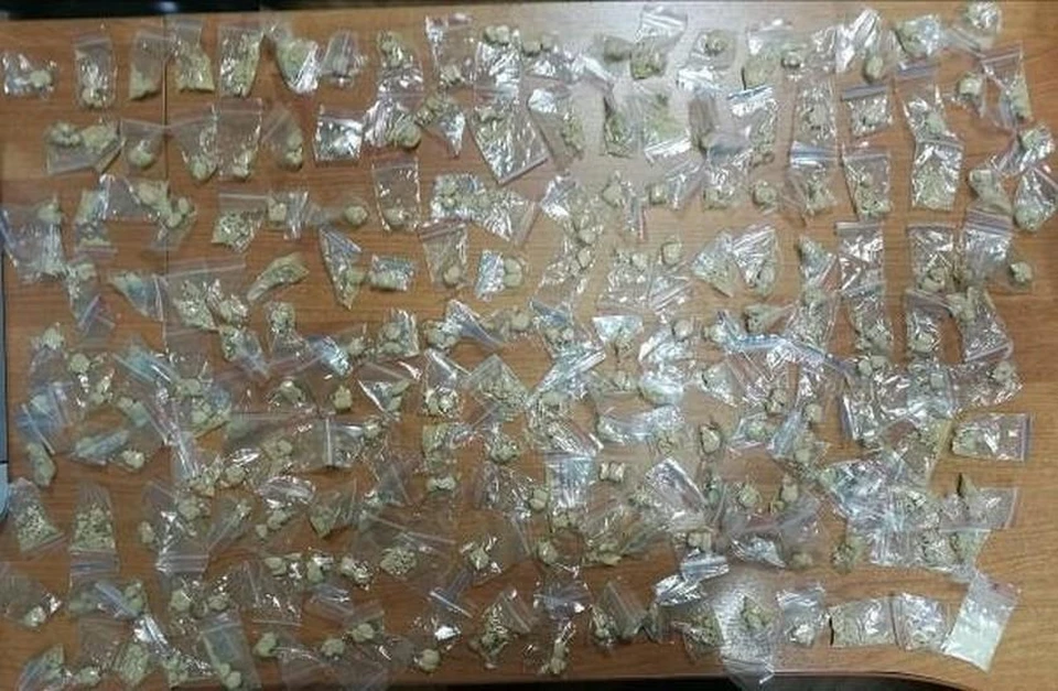 У мужчин нашли сверки с героином