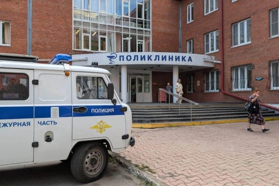 В Иркутске пострадавших медработников прооперировали после нападения пациента.