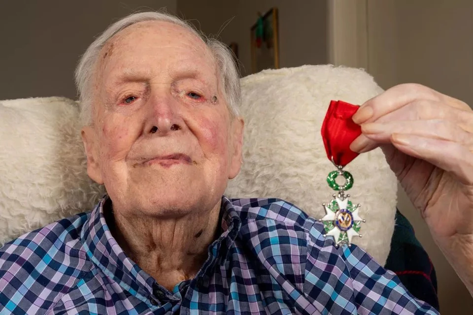 106-летний ветеран Второй мировой назвал сладкое секретом своего долголетия